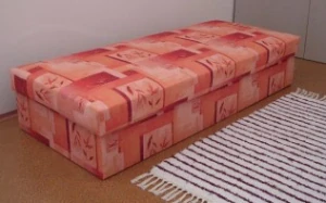 Celočalouněná válenda v provedení PLUS 195x85 cm, v látkách skup. C